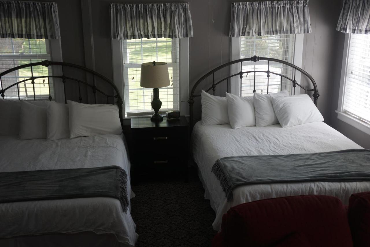 The Frogtown Inn Canadensis Экстерьер фото
