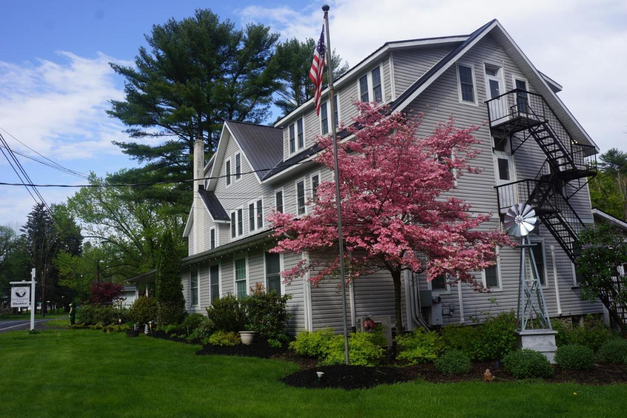 The Frogtown Inn Canadensis Экстерьер фото